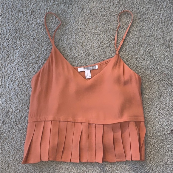 Rusty orange ruffled top! - Picture 1 of 2